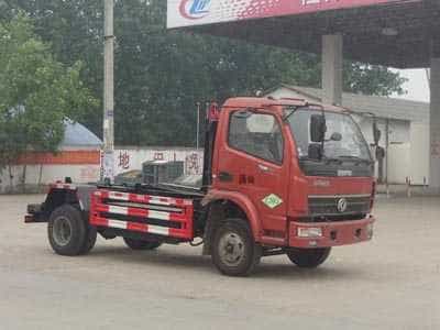 国五东风4方勾臂式垃圾车
