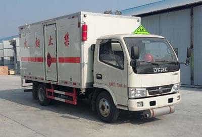 程力威牌CLW5075XRY5型易燃液体厢式运输车