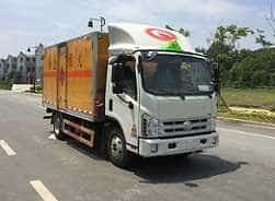 程力威牌CLW5041XRYB5型易燃液体厢式运输车