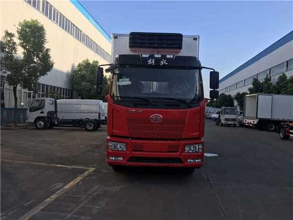 解放牌CA5180XLCP62K1L2E5型冷藏车