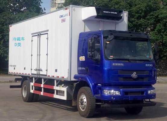 乘龙牌LZ5182XLCM3AB型冷藏车