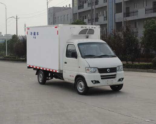 俊风牌DFA5031XLC50Q5AC型冷藏车