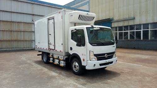 东风牌EQ5070XLCACBEV型纯电动冷藏车