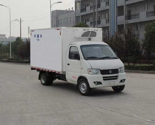 俊风牌DFA5030XLC50Q6AC型冷藏车