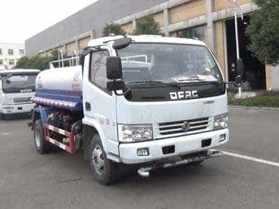程力威牌CLW5070GSSD5NG型洒水车