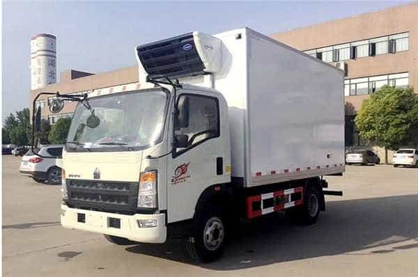 重汽豪沃蓝牌大马力冷藏车