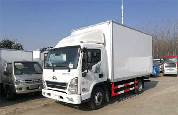 现代潍柴130马力冷藏车