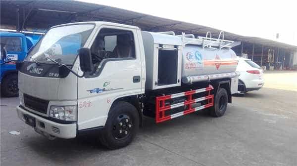 江铃油罐车 江铃油罐车