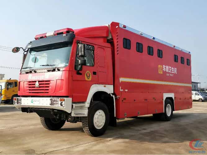 重汽厕所车,重汽豪沃车载卫生间